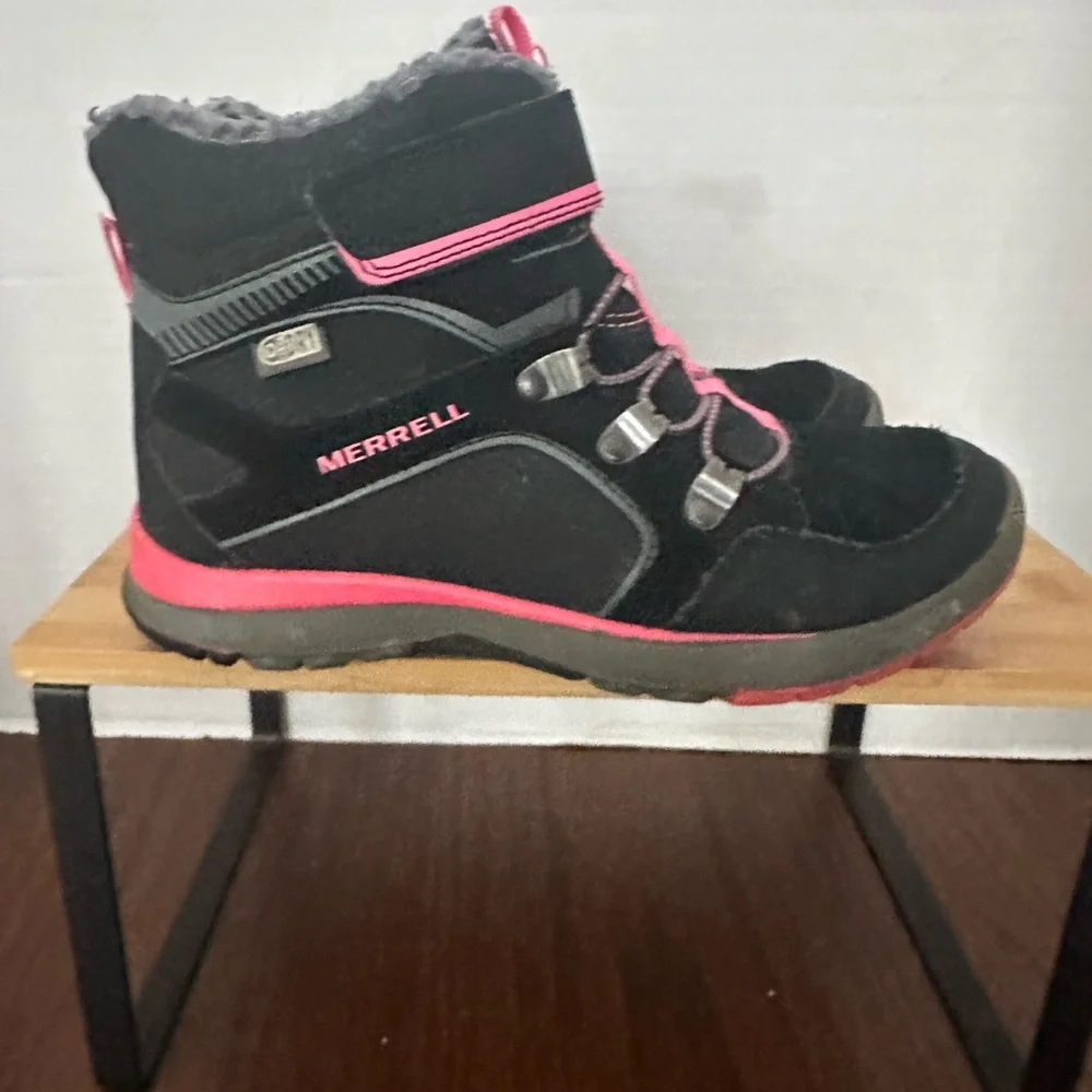Merrell youth size